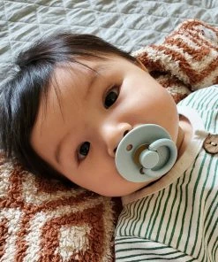 Itzy Ritzy Natural Rubber Paci Set Gift Ideas