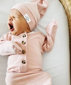 Fawn & Foster Organic Baby Gown & Hat Set Boys